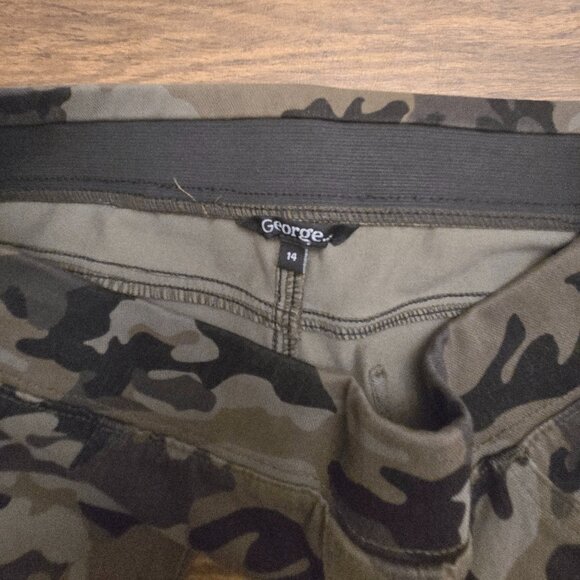 GEORGE Women's Camo Print Stretch Pull-On Jeggings - Green/Black - Size 14 - Picture 5 of 8